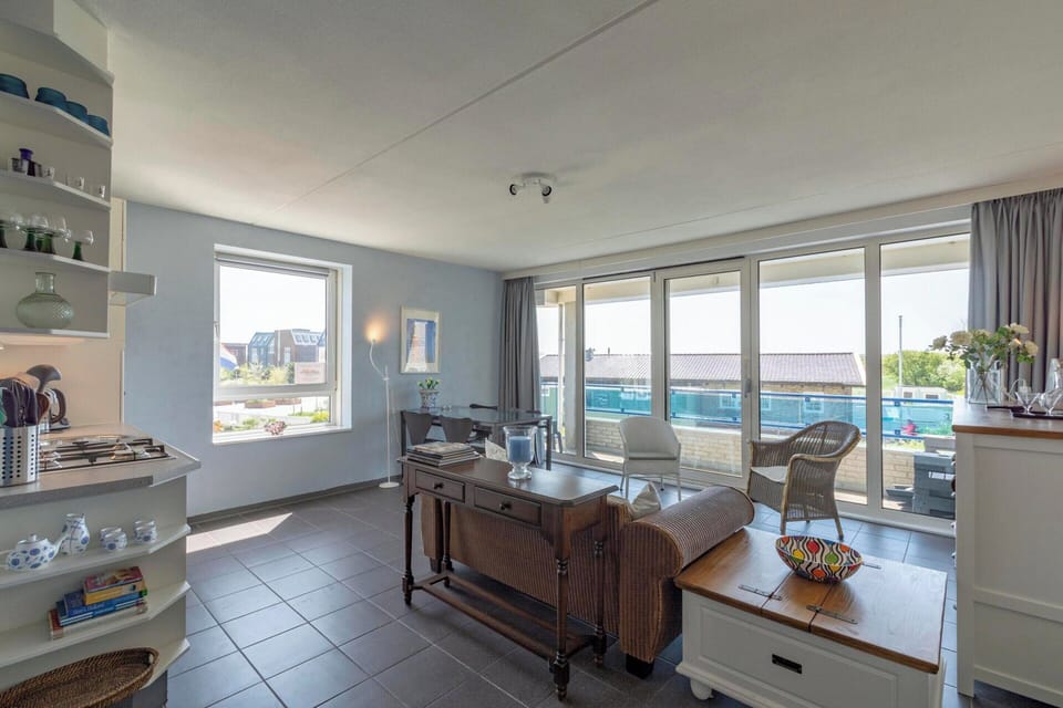 Apartment | Dining