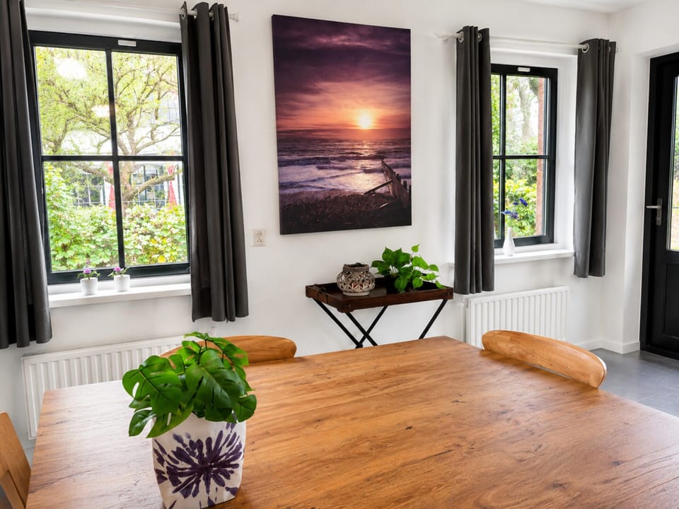 Villa | Dining