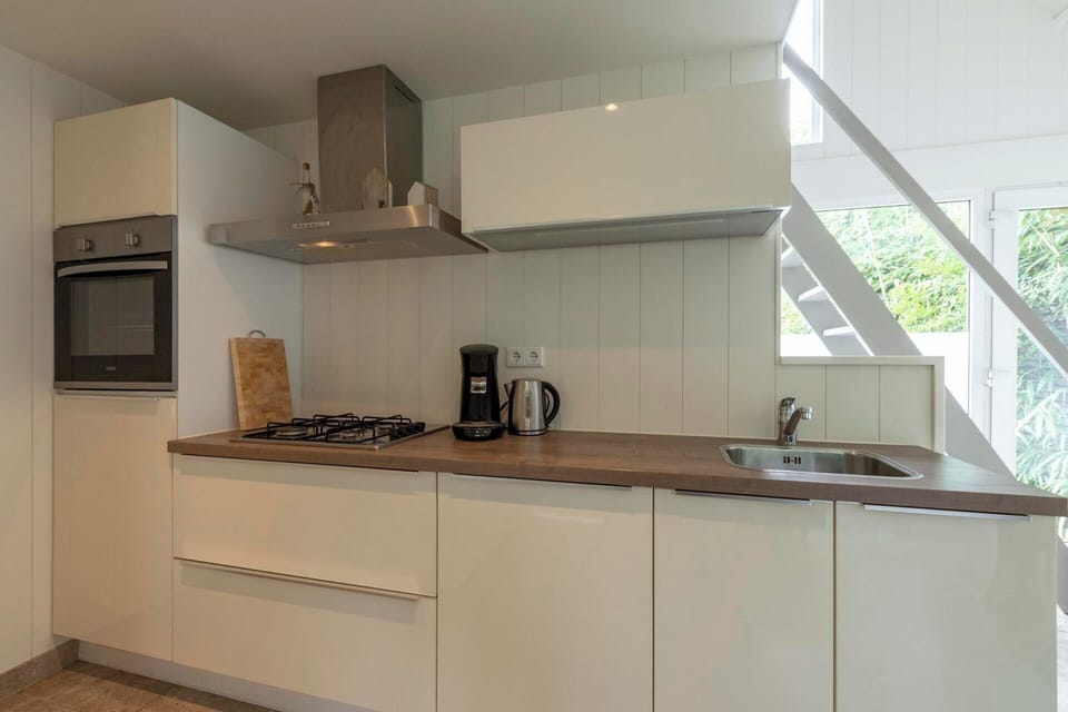 House | Private kitchen | Electric kettle, toaster, highchair