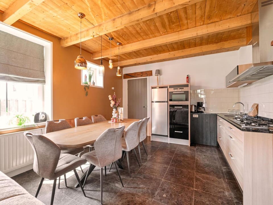 Apartment | Dining