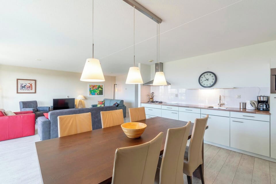 Apartment | Dining