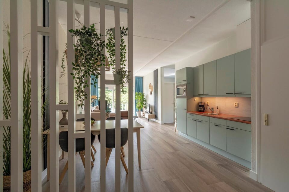 Apartment | Private kitchen | Electric kettle, toaster