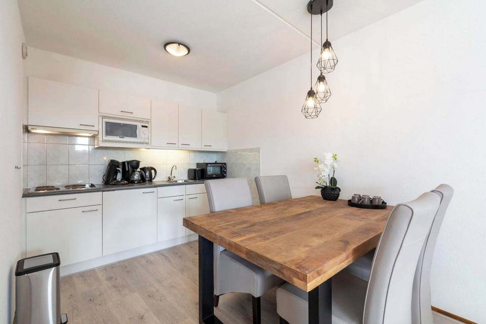 Apartment | Private kitchen | Electric kettle, highchair