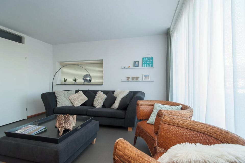 Apartment | Living room