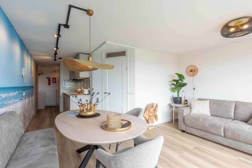 Apartment | Dining