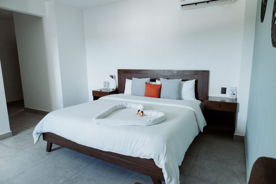 1 bedroom, in-room safe, desk, laptop workspace