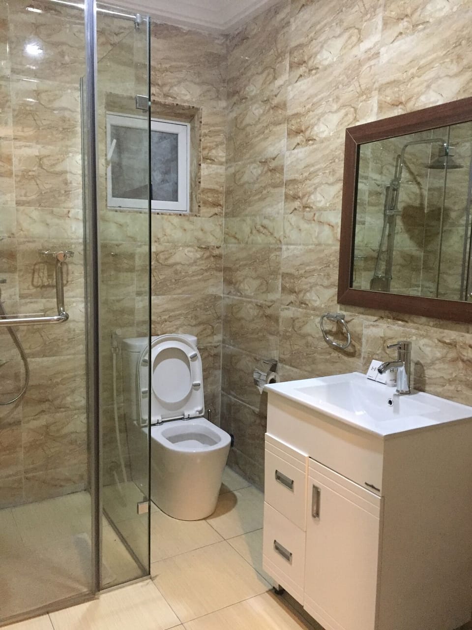 Comfort Room, Balcony, City View | Bathroom | Bathtub, slippers, towels, soap