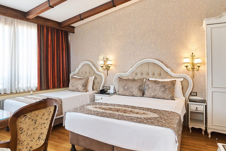 Family Room, Multiple Beds, Non Smoking | Premium bedding, down comforters, Tempur-Pedic beds, minibar