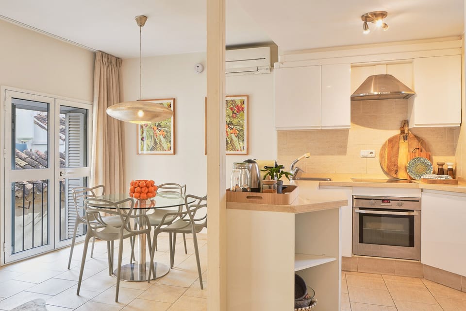 Comfort Duplex | Dining room