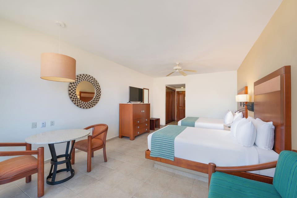 Superior Room, Balcony, Ocean View | Free minibar, in-room safe, desk, laptop workspace