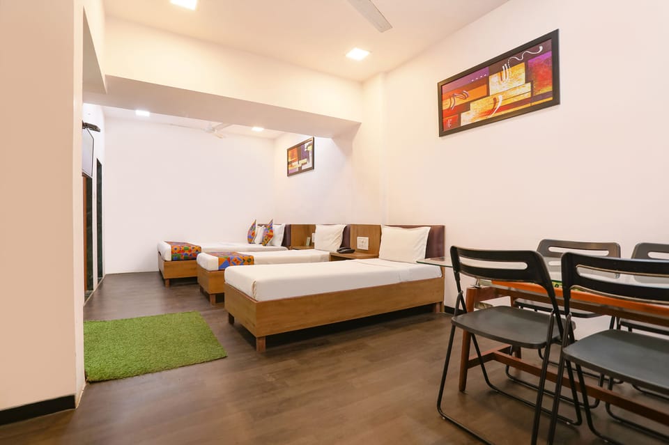 Family Room | Egyptian cotton sheets, premium bedding, in-room safe, soundproofing