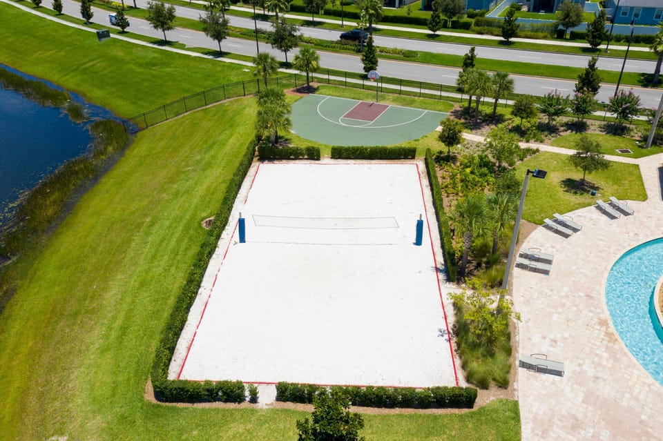 Stylish 2-br Apt Sleeps 7 Near Disney Magic Apartment in Kissimmee