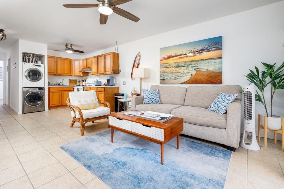 Condo, 1 Queen Bed with Sofa bed (Kona Isle B3) | Living area