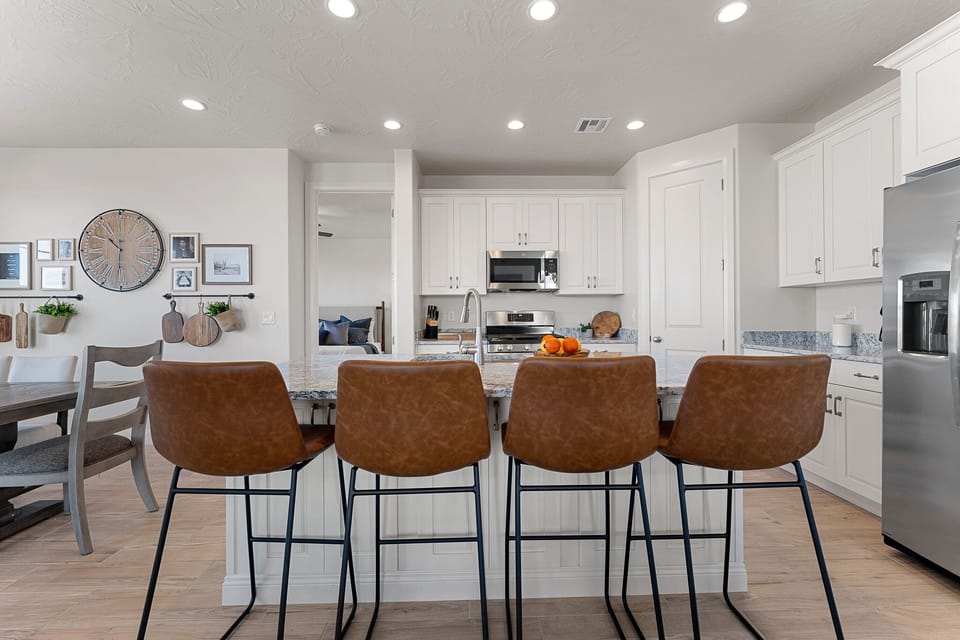 House, 5 Bedrooms | Private kitchen | Coffee/tea maker, fridge, oven, toaster