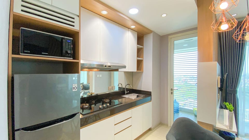 Apartment | Private kitchen | Fridge, microwave, stovetop, rice cooker
