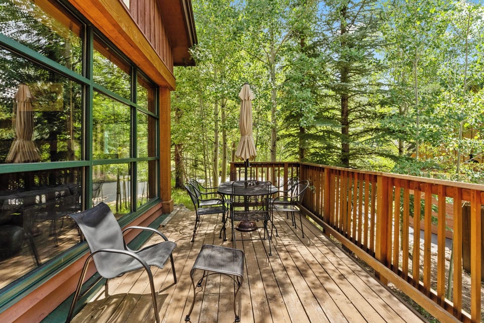 Studio (3 Bedrooms) | Property amenity