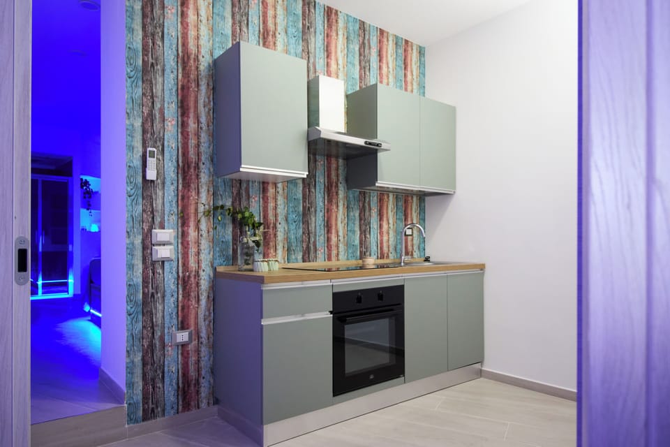 Luxury Room | In-room safe, desk, laptop workspace, blackout drapes