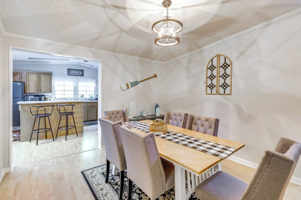 House (4 Bedrooms) | Interior