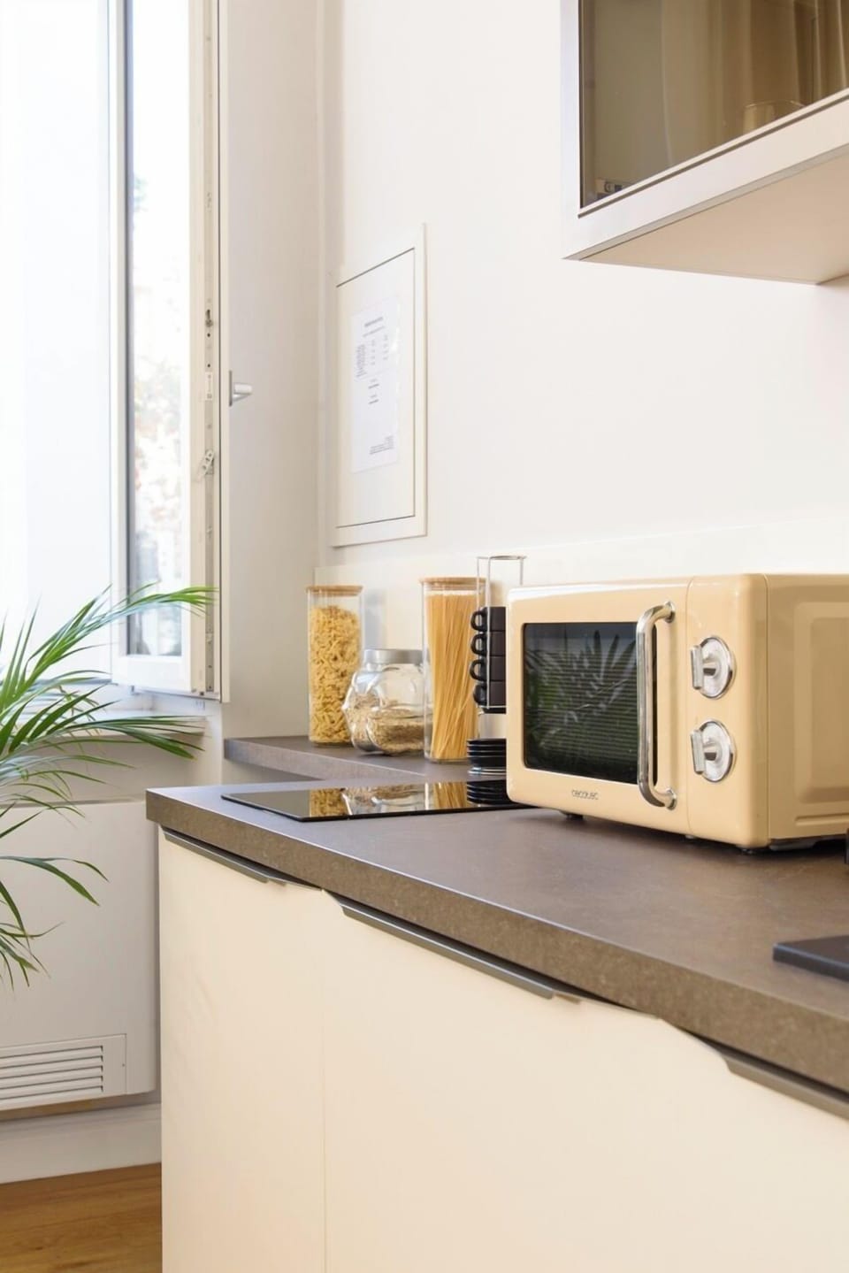 Comfort Apartment | Private kitchen | Mini-fridge, coffee/tea maker, electric kettle, dining tables