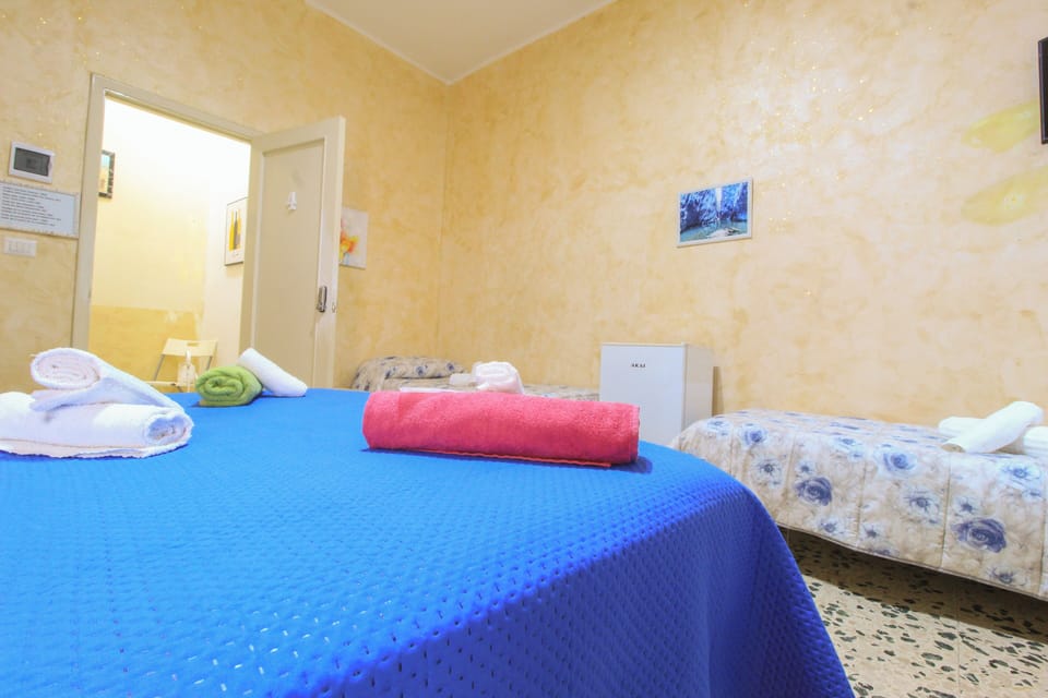 Comfort Double or Twin Room | WiFi (free)