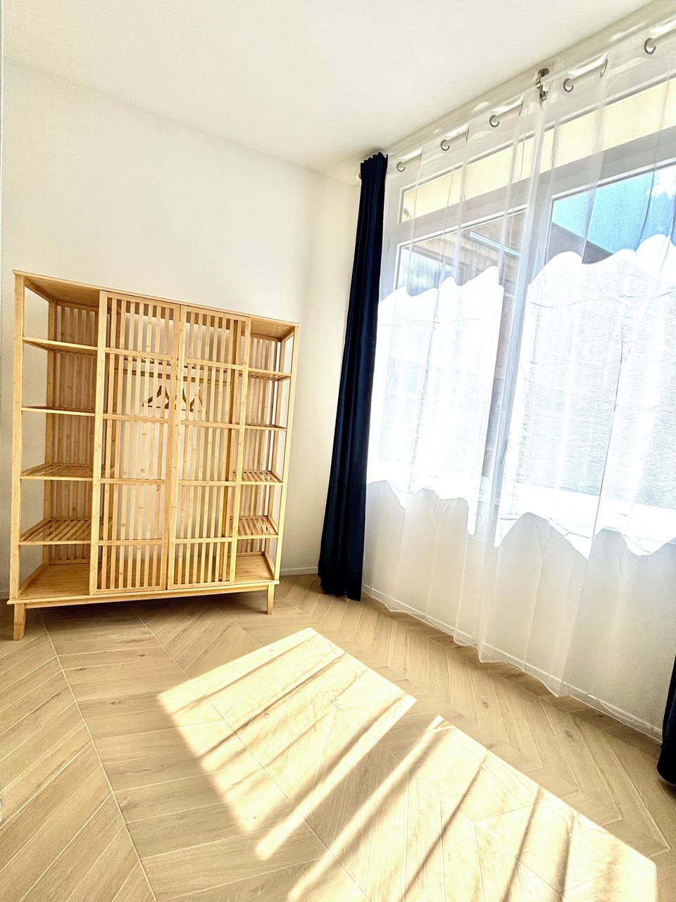 Double or Twin Room, Ensuite, City View | Hypo-allergenic bedding available, down comforters, memory foam beds