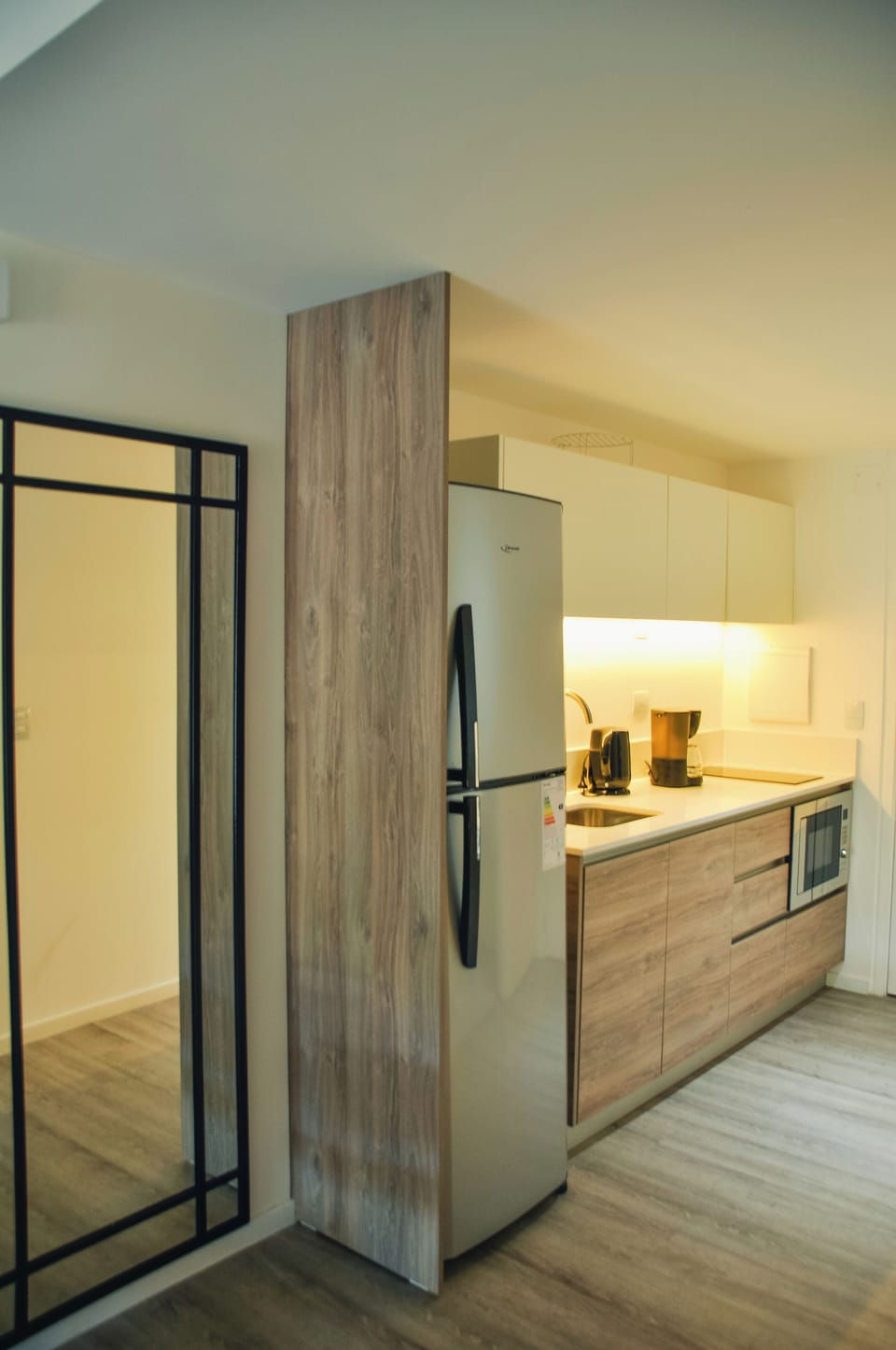 Deluxe Studio, Balcony, River View | Private kitchen | Full-size fridge, microwave, oven, stovetop