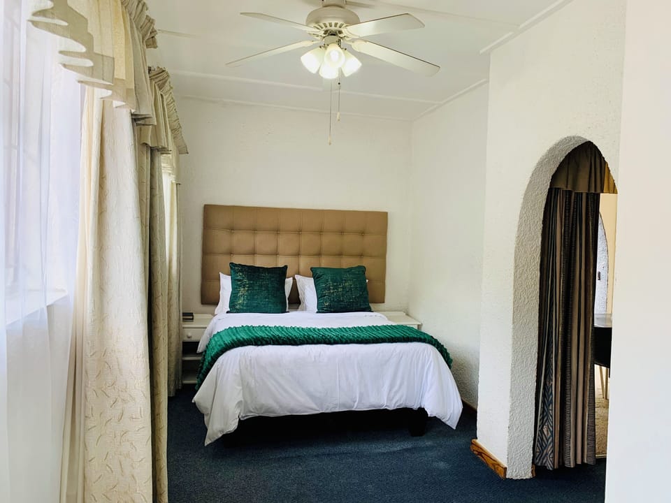 Room, 1 Bedroom, Smoking, Patio | 1 bedroom