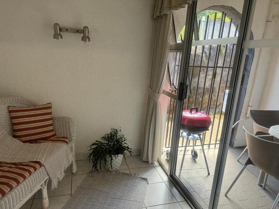 Room, 1 Bedroom, Smoking, Patio | Interior