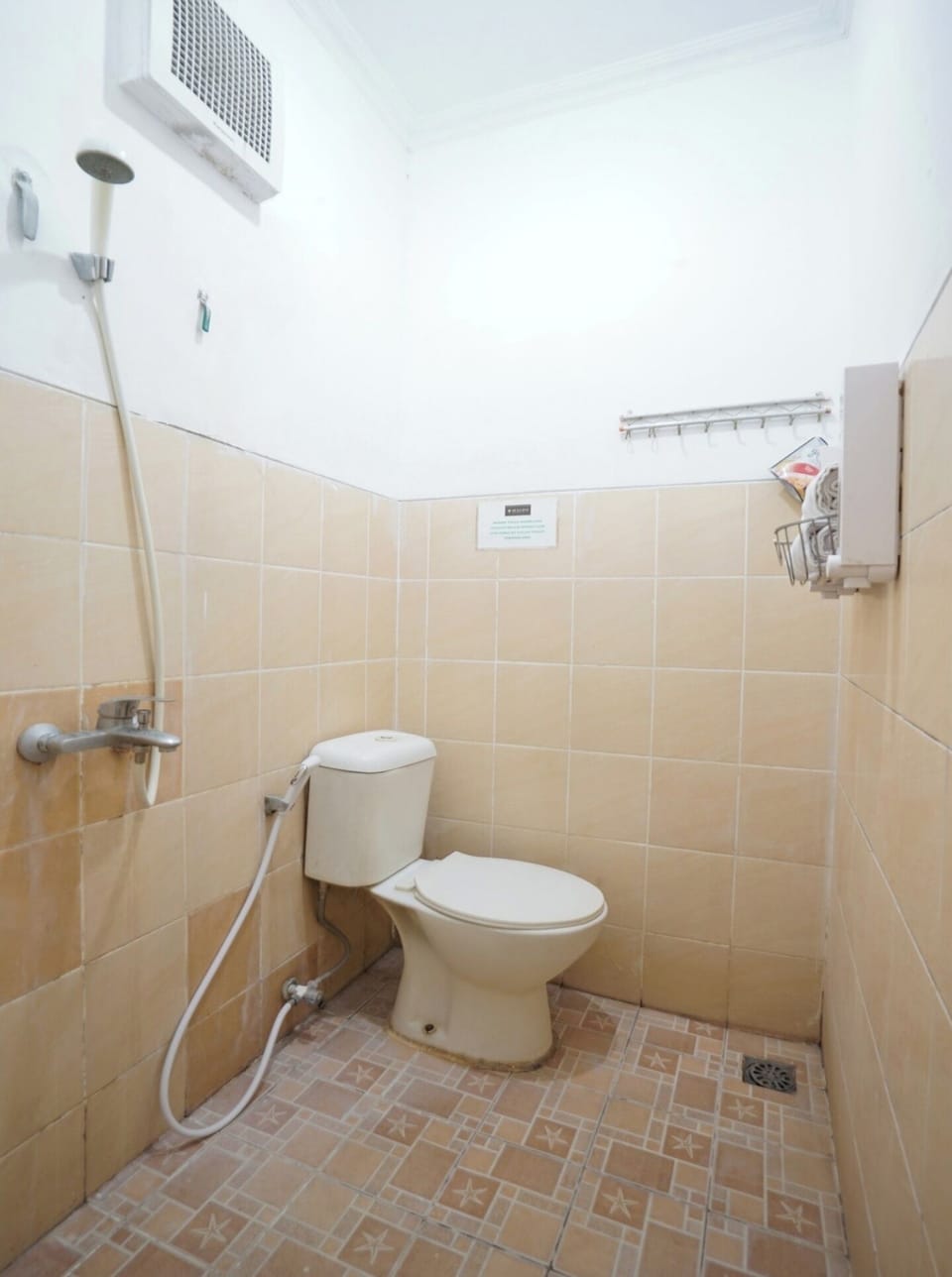 Deluxe Double Room | Bathroom | Shower
