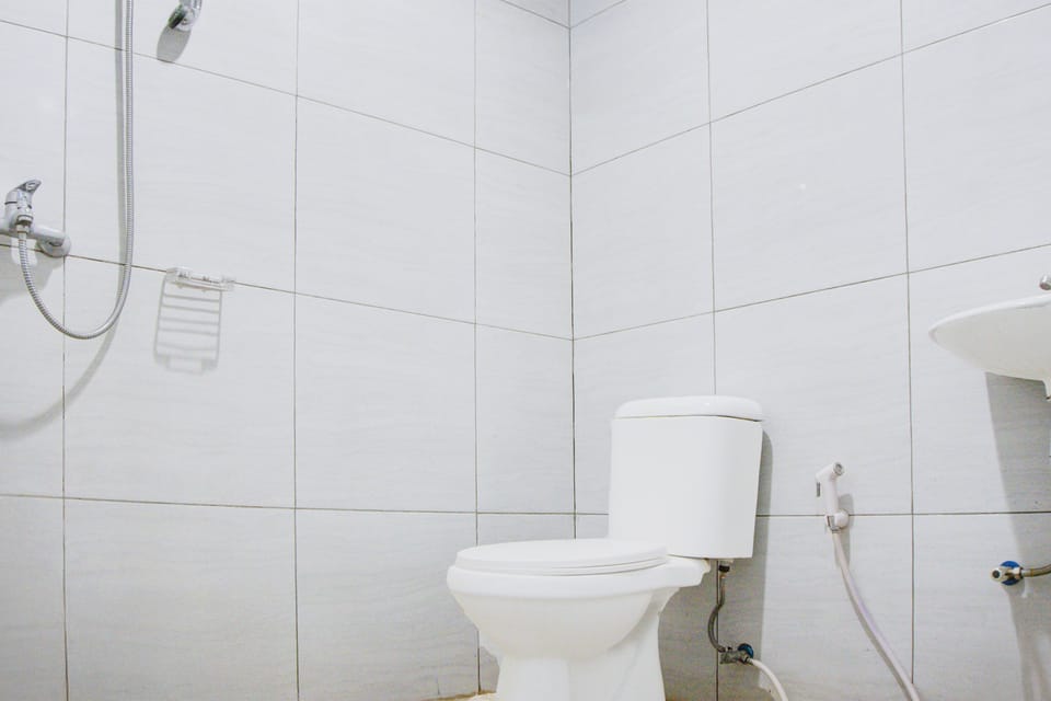 Shower, bidet