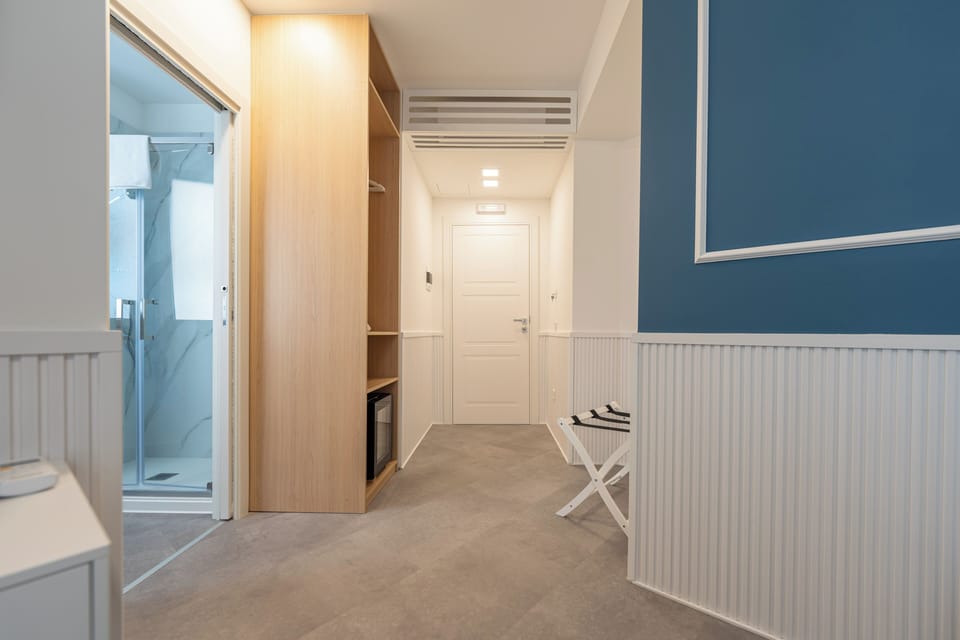 Superior Double Room, Balcony, City View | In-room safe, blackout drapes, soundproofing