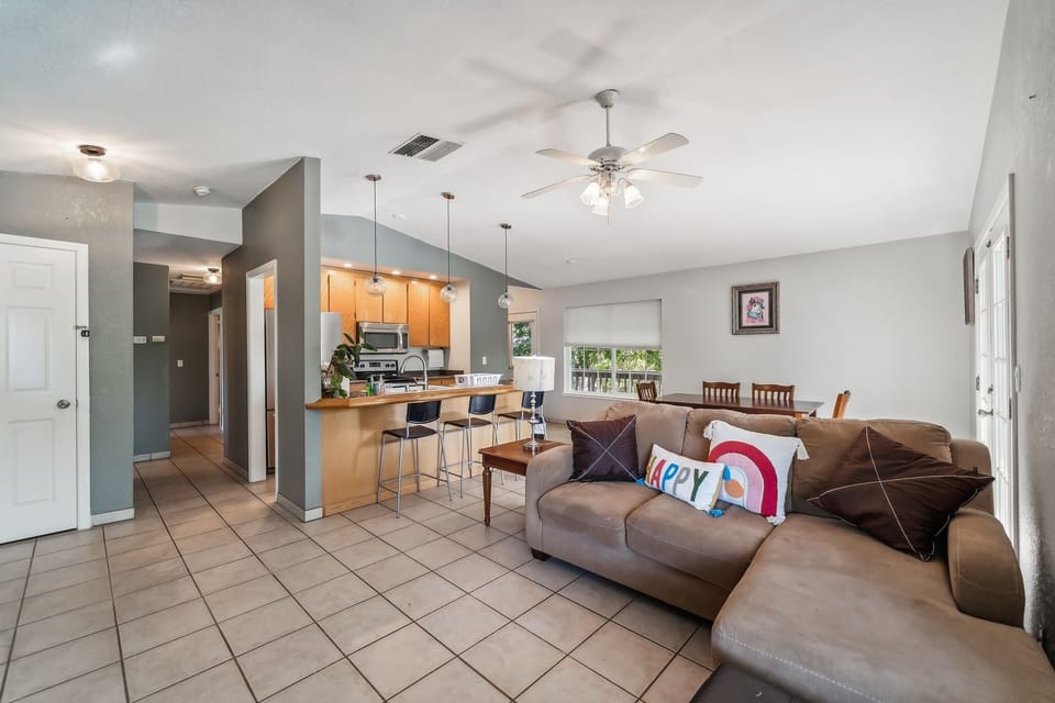 House, 3 Bedrooms | Living area | Smart TV