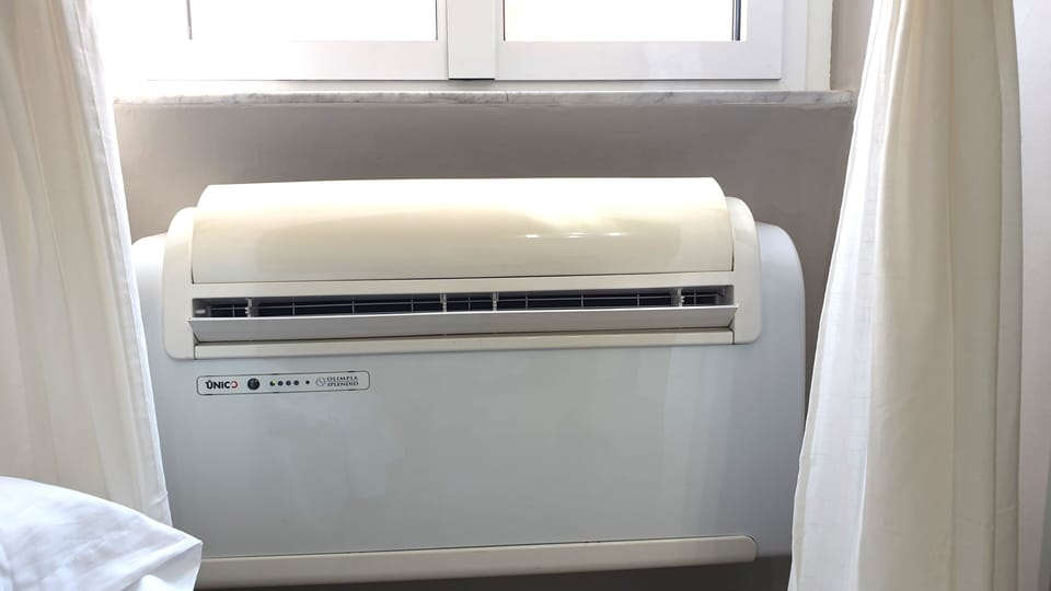 2 bedrooms, iron/ironing board, free WiFi