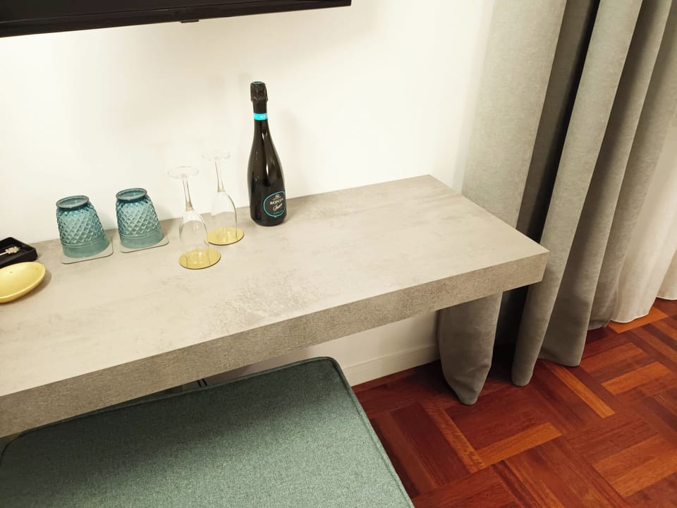 Deluxe Triple Room | Premium bedding, laptop workspace, blackout drapes, cribs/infant beds