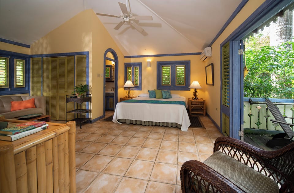 Superior Room | In-room safe, iron/ironing board (on request), bed sheets
