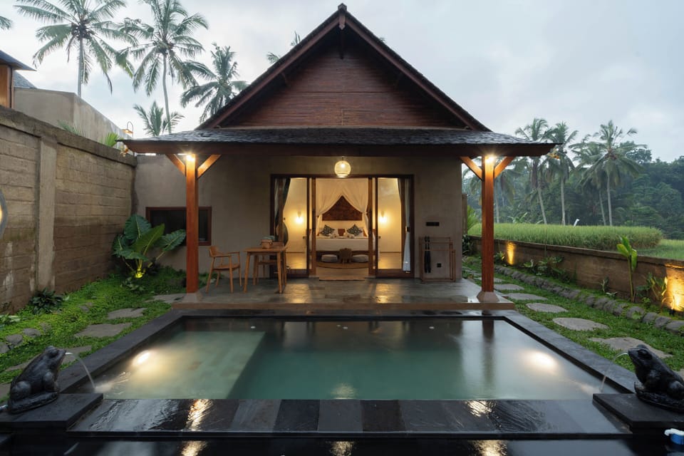 Private pool