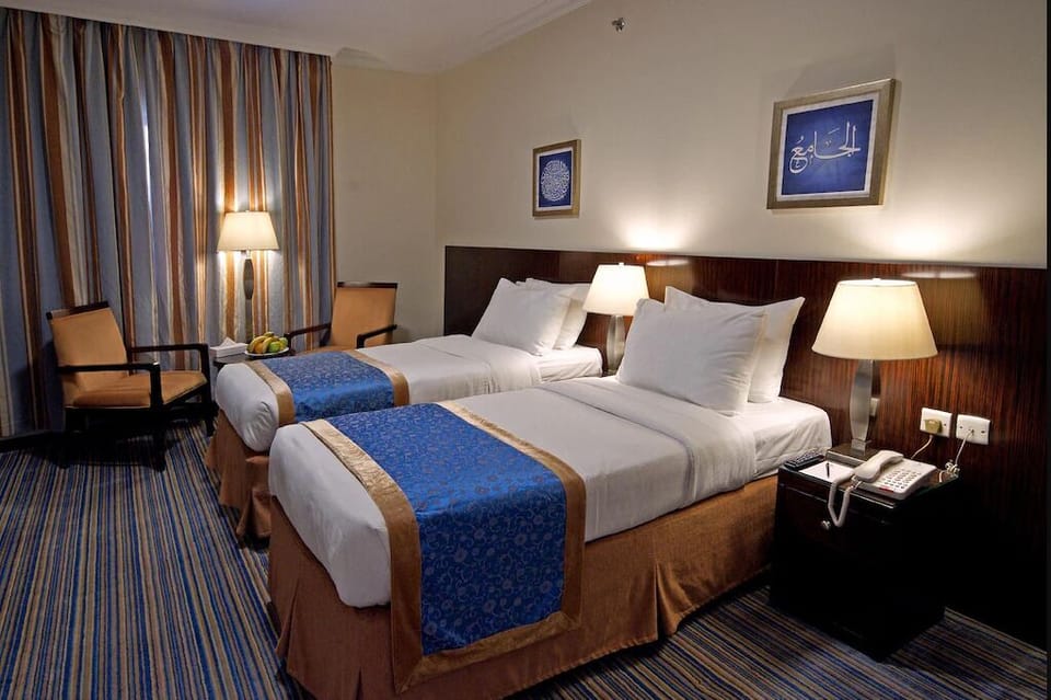 Double or Twin Room | WiFi (free)