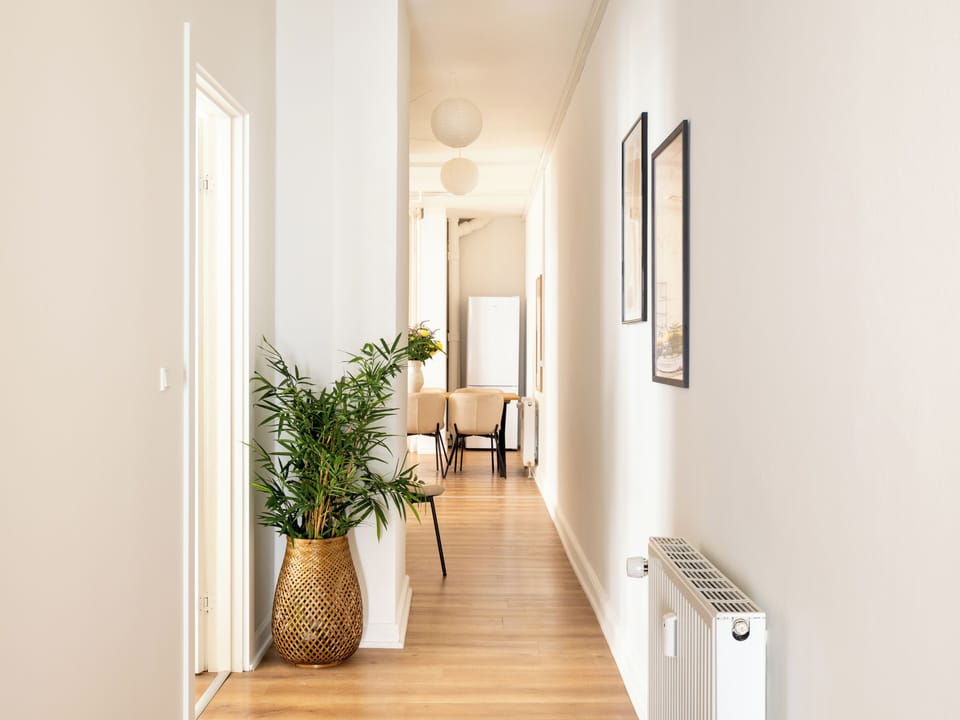 Apartment, 5 Bedrooms, City View | Hallway
