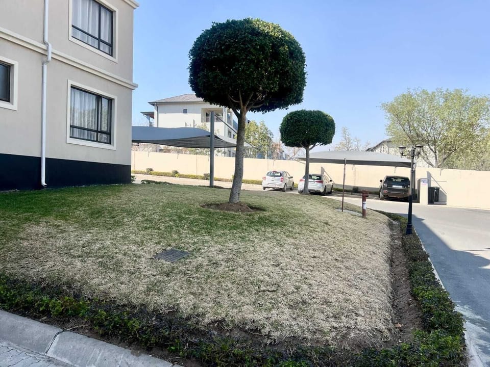 Apartment, 3 Bedrooms, Patio, Garden View | Parking | Free self parking
