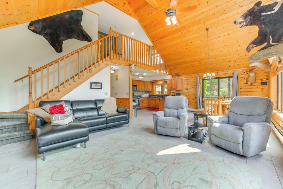 House (3 Bedrooms) | Interior