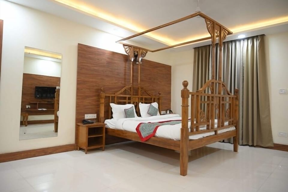 Premium Double Room | In-room safe, blackout drapes, soundproofing, iron/ironing board
