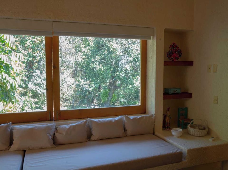 40-inch flat-screen TV with digital channels, streaming services