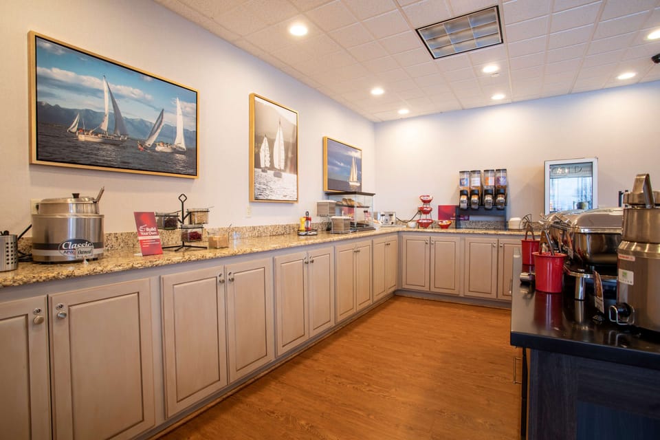 Free daily full breakfast