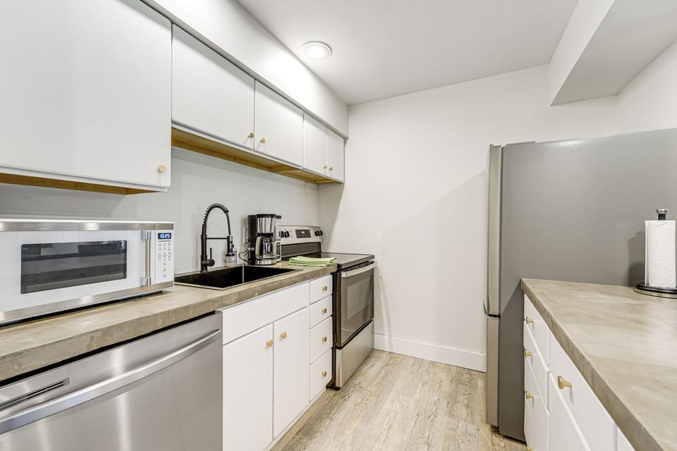 Apartment (1 Bedroom) | Interior