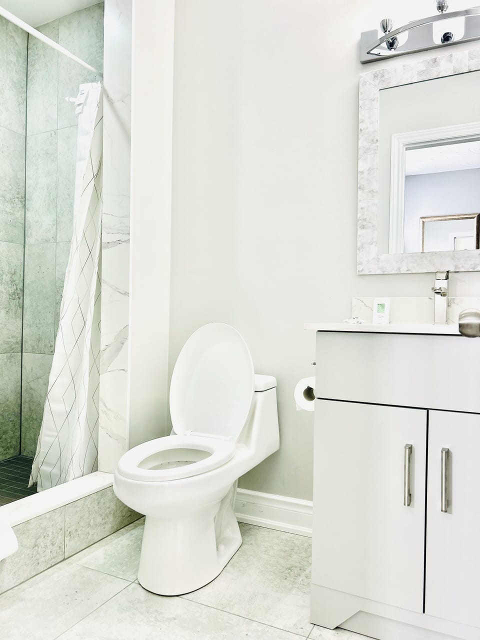 Deluxe Single Room, Garden View | Bathroom | Shower, free toiletries, towels, soap