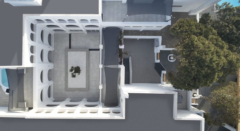 Grand Elegant Suite Two Bedroom with Sea View | Top Floor | Terrace/patio