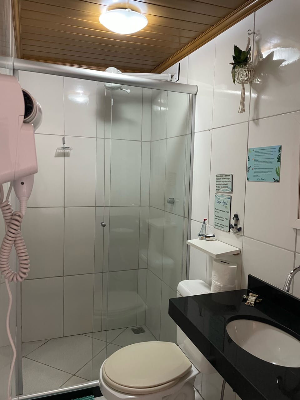 Executive Room | Blackout drapes, iron/ironing board, free WiFi, bed sheets