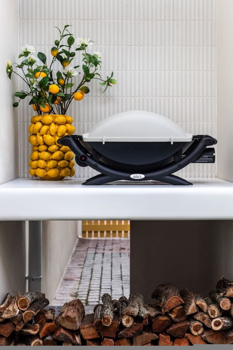 House | 2 bedrooms, desk