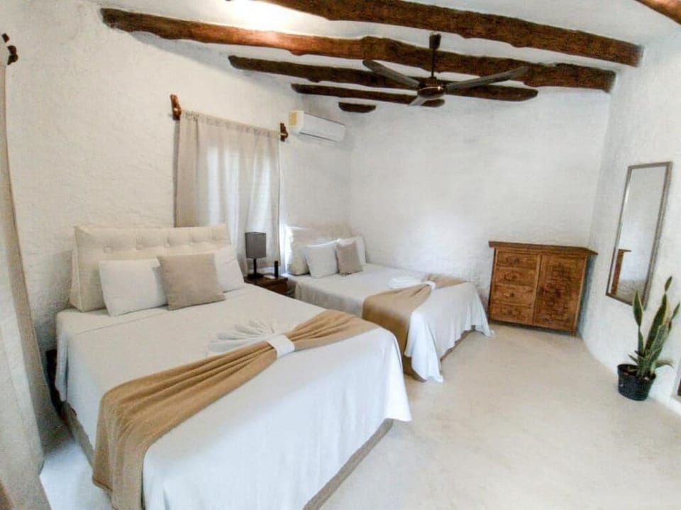 Comfort Room, Garden View | In-room safe, blackout drapes, iron/ironing board, free WiFi