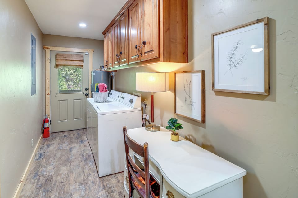 House (2 Bedrooms) | Interior